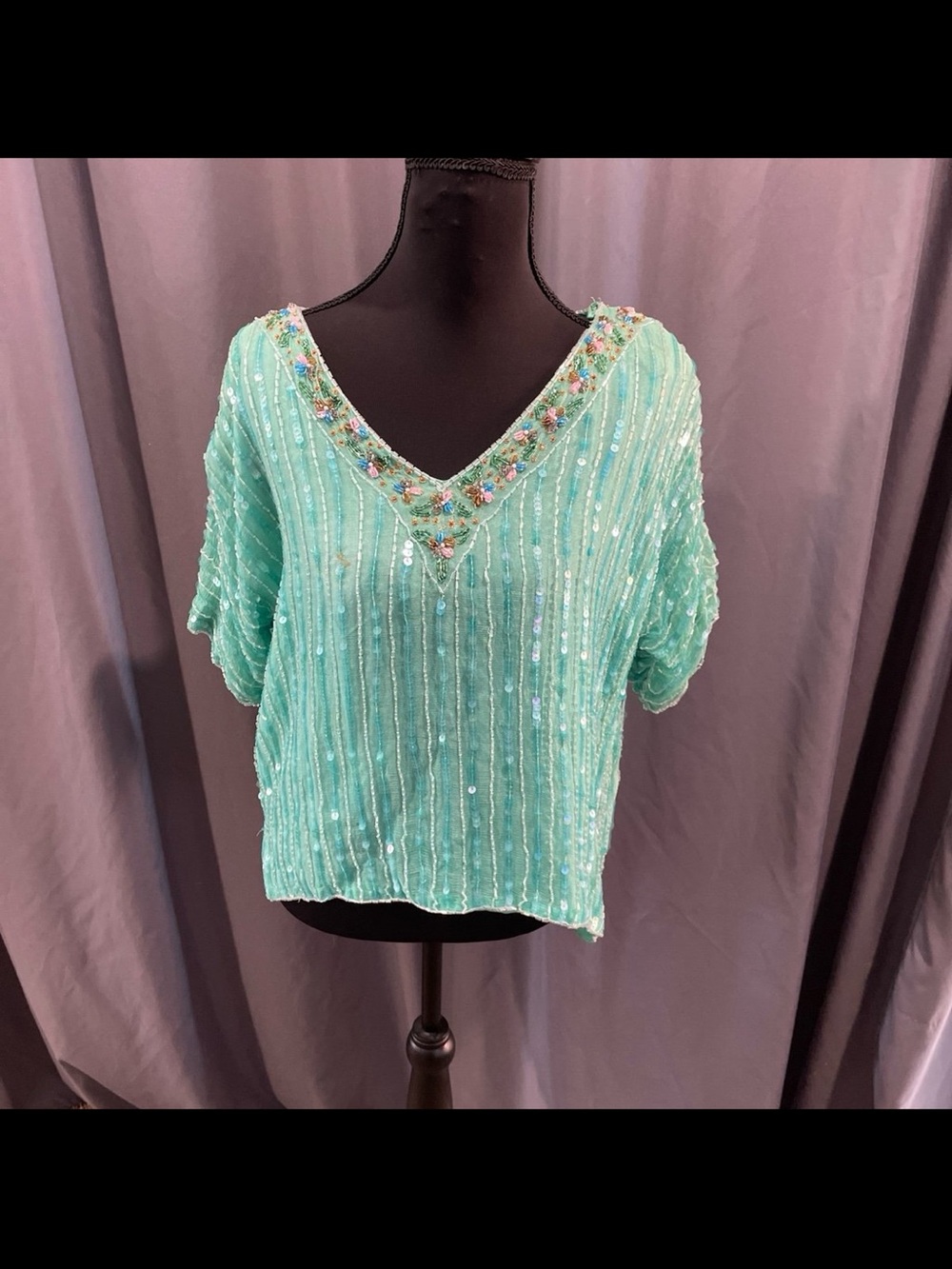 Jewel queen vintage 100% silk bead and sequin blouse small